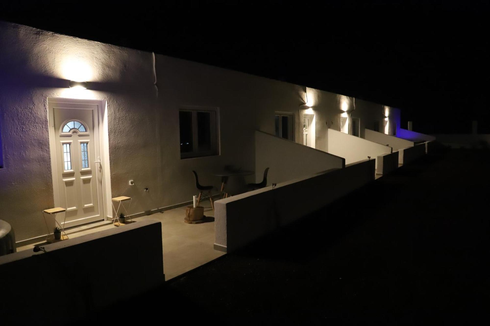 Calma Eco Houses Sunset View Emporio  外观 照片