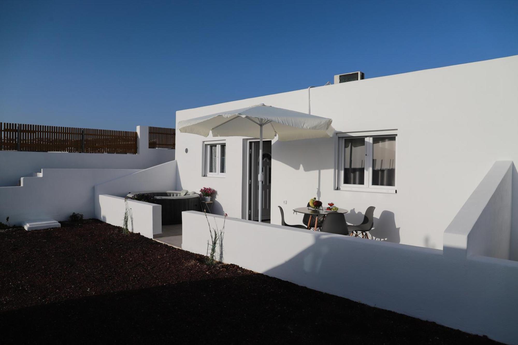 Calma Eco Houses Sunset View Emporio  外观 照片