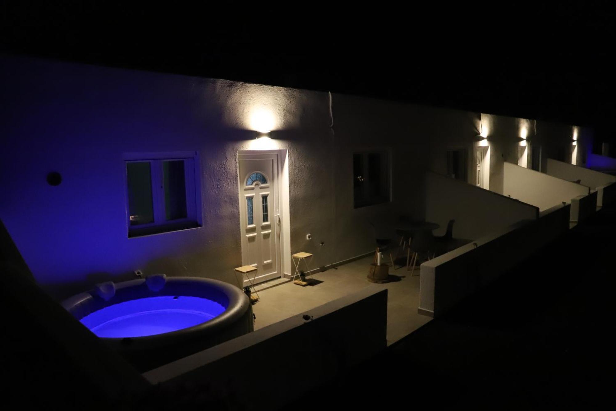 Calma Eco Houses Sunset View Emporio  外观 照片